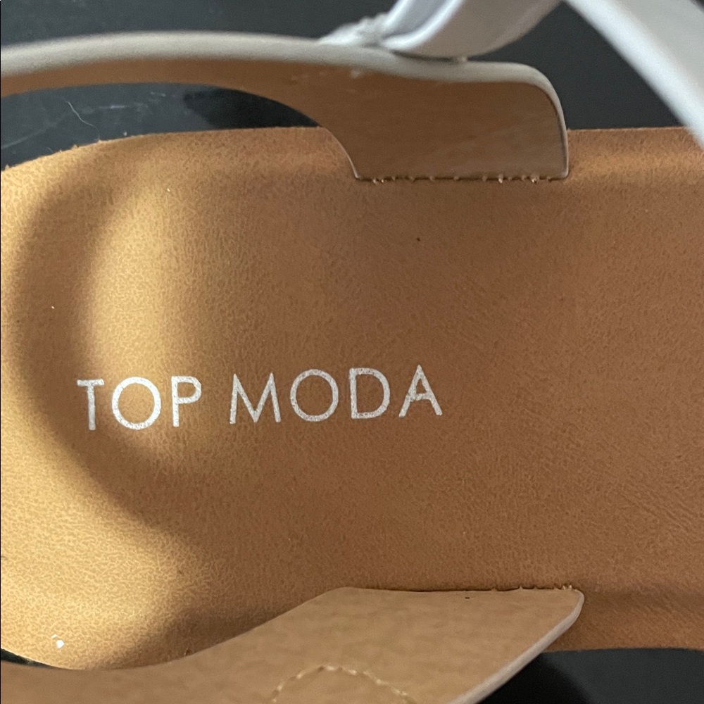 TOP Moda Silver and Tan Women's Sandals - Picture 4 of 7